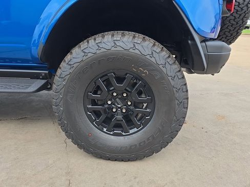 New 2025 Ford Bronco Raptor w/ Interior Carbon Fiber Pack image 29