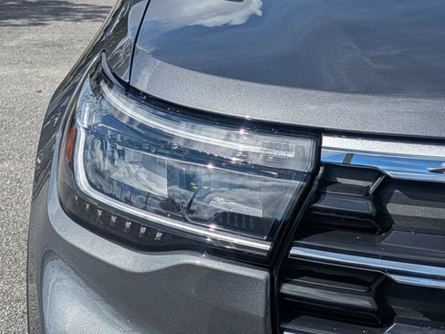 Certified 2026 Ford Explorer Active w/ Active Comfort Package RWD image 10