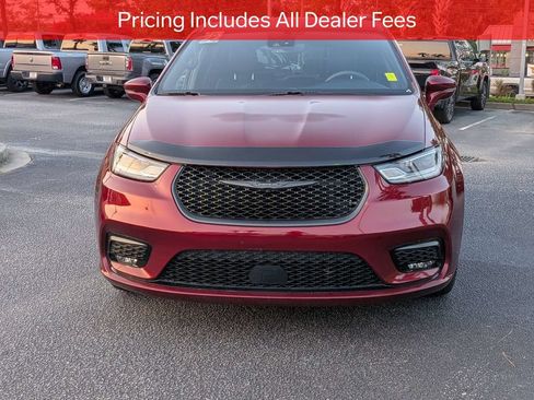 Used 2022 Chrysler Pacifica Touring-L w/ S Appearance Package FWD image 9