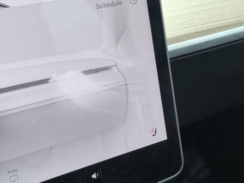 Used 2023 Tesla Model 3 Standard Range image 70