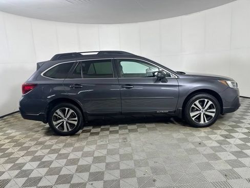 Used 2019 Subaru Outback 2.5i Limited AWD/4WD image 8