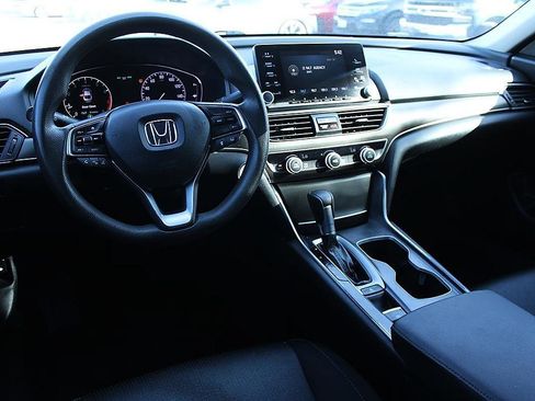 Used 2019 Honda Accord LX image 13