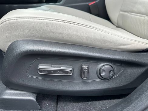 Used 2023 Honda CR-V EX-L image 19