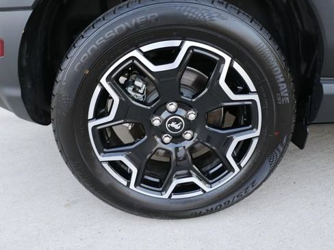 Used 2025 Ford Bronco Sport Outer Banks w/ Outer Banks Tech Package+ AWD/4WD image 8