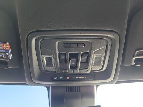 Used 2024 GMC Sierra 1500 AT4 w/ Technology Package image 33