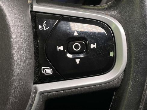 Used 2022 Volvo XC60 T8 Inscription w/ Advanced Package image 37
