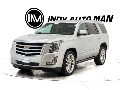 Used 2018 Cadillac Escalade Premium Luxury image 8