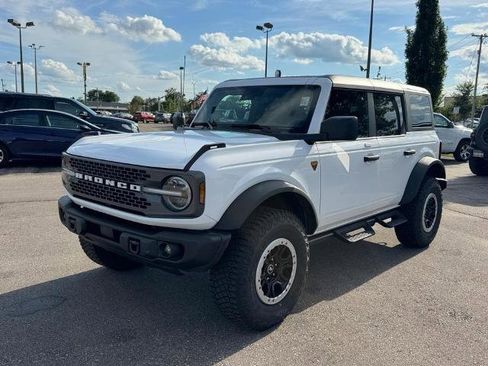 Certified 2023 Ford Bronco Badlands w/ Sasquatch Package image 2