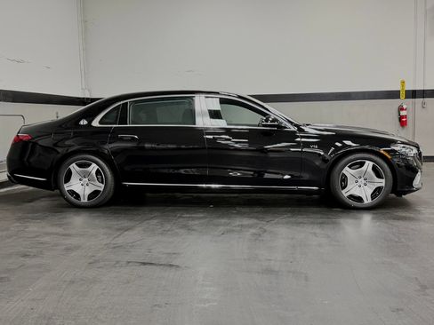 New 2026 Mercedes-Benz Maybach S 680 4MATIC image 5