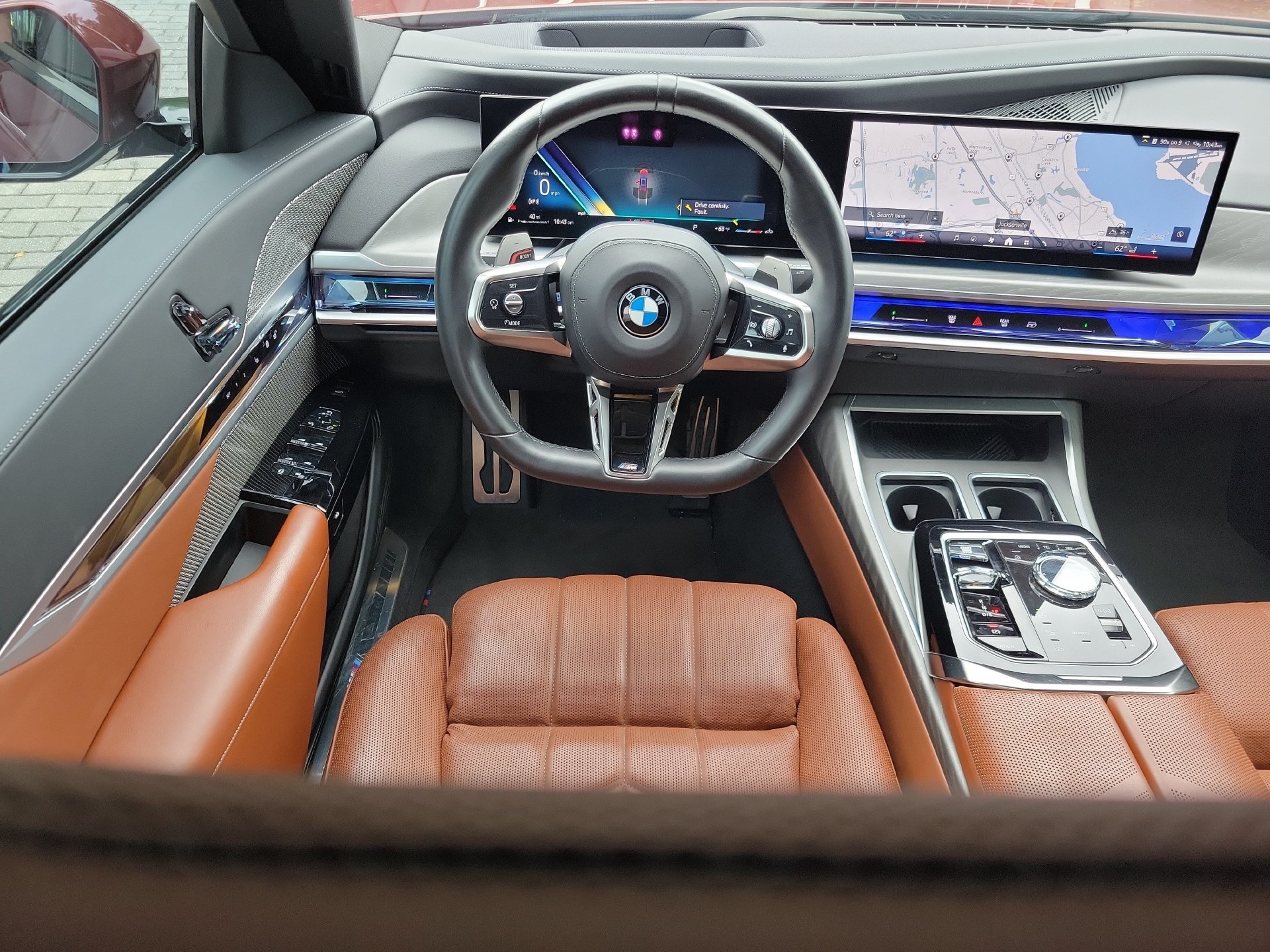 Used 2023 BMW 760i xDrive AWD/4WD image 25