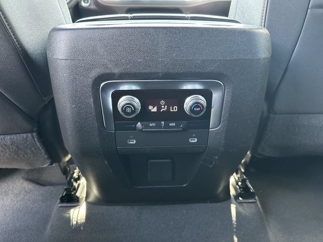 Certified 2024 GMC Yukon SLT RWD image 20