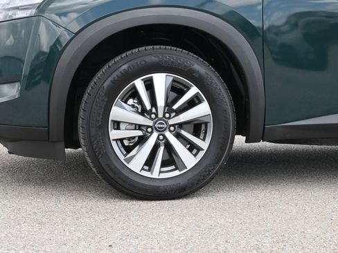 Used 2025 Nissan Pathfinder SL FWD image 25