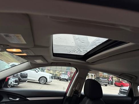 Used 2017 Honda Civic EX image 9