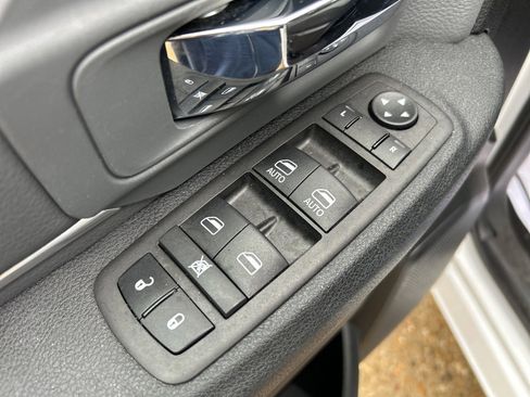 Used 2024 RAM 1500 Classic SLT image 14