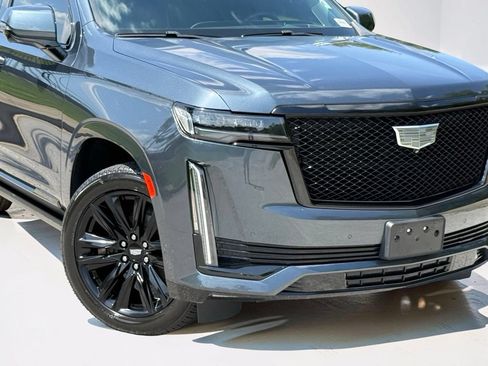 Used 2021 Cadillac Escalade Sport w/ Driver Assist Tech Package AWD/4WD image 7