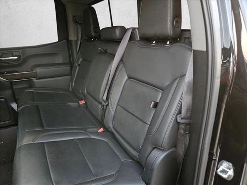 Used 2019 GMC Sierra 1500 SLT image 17