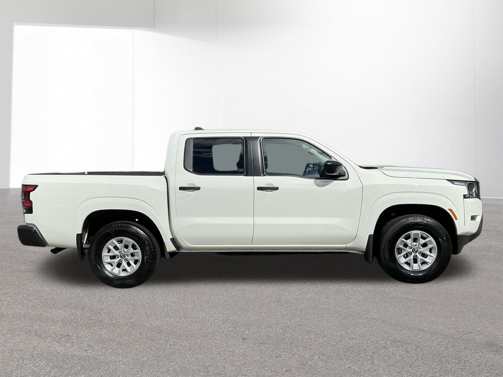 Used 2024 Nissan Frontier S AWD/4WD image 2