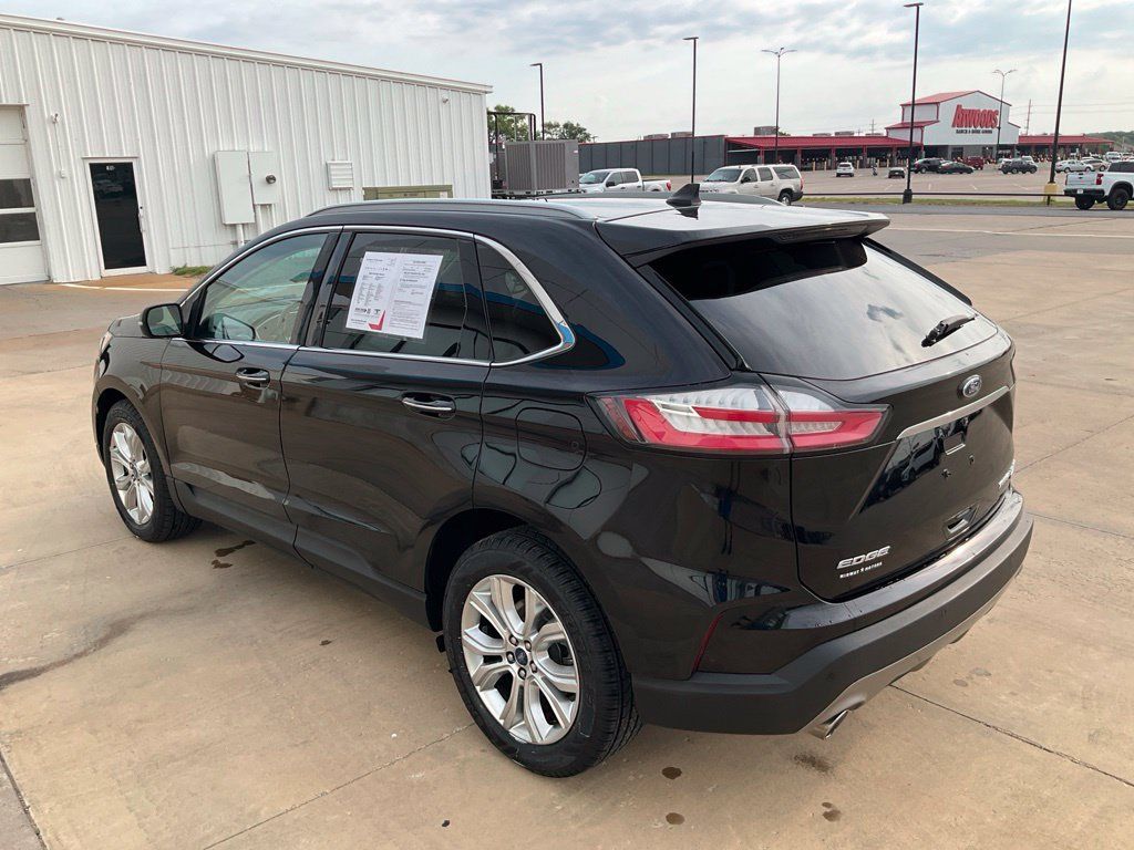 Used 2020 Ford Edge Titanium w/ Cargo Accessory Package FWD image 32