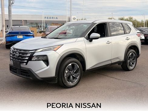 Certified 2025 Nissan Rogue SV FWD image 1