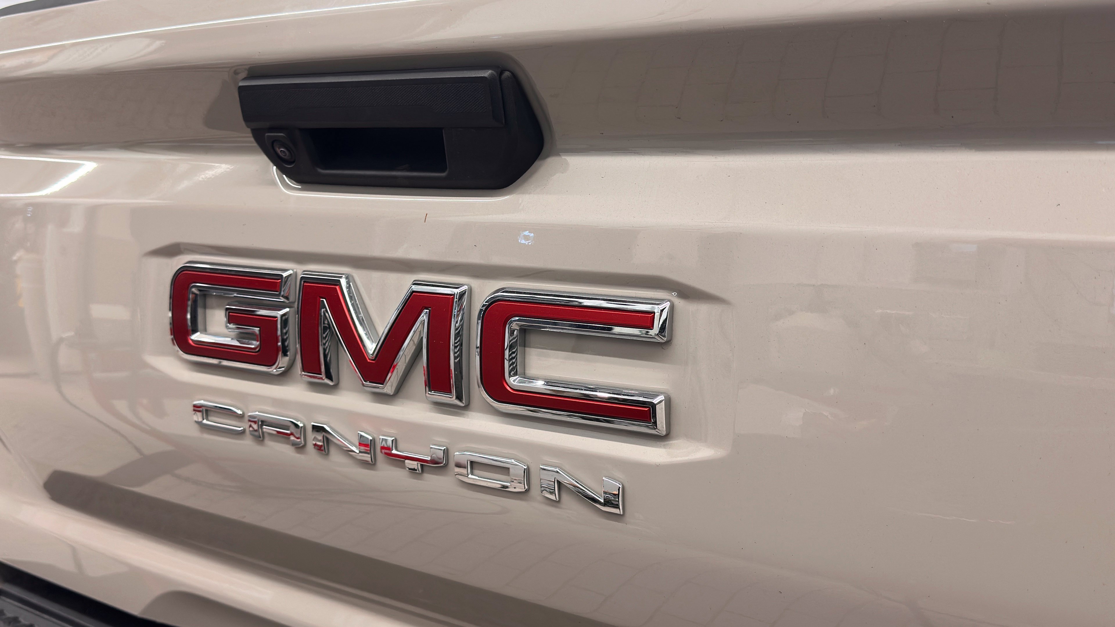 Used 2026 GMC Canyon Elevation RWD image 9