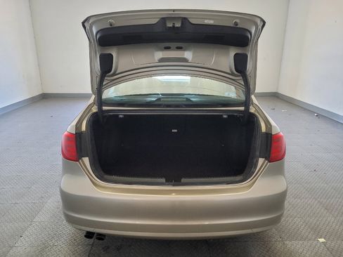 Used 2014 Volkswagen Jetta SE FWD image 29