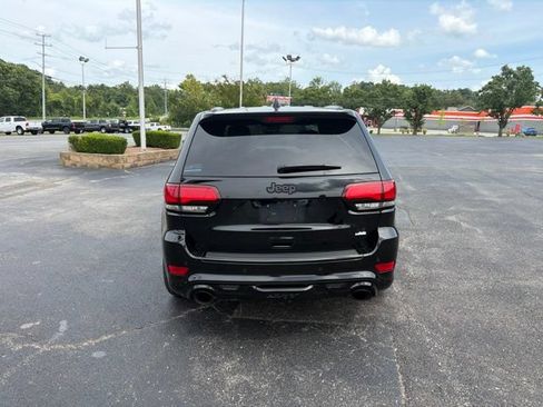 Used 2018 Jeep Grand Cherokee SRT AWD/4WD image 9