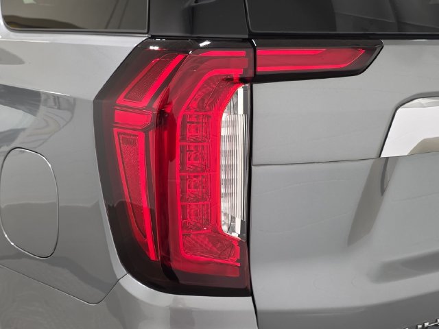Used 2023 GMC Yukon Denali AWD/4WD image 31