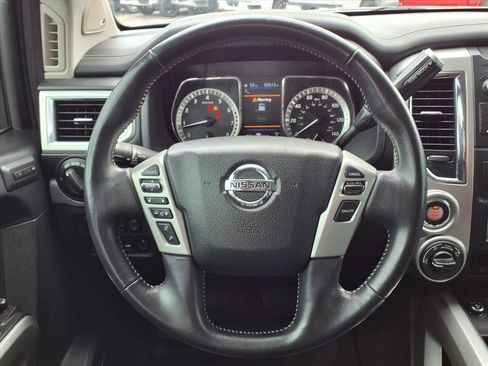Used 2019 Nissan Titan PRO-4X w/ Pro-4x Convenience Package image 36