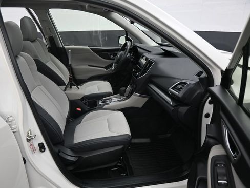 Used 2019 Subaru Forester Premium w/ Popular Package #1 AWD/4WD image 5