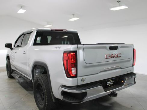 Used 2022 GMC Sierra 1500 SLE image 7
