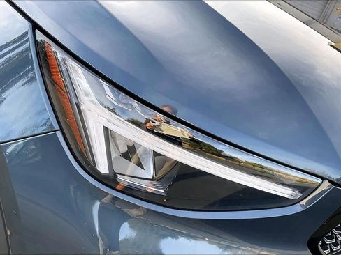 New 2026 Volvo XC40 B4 Core w/ Climate Package image 32