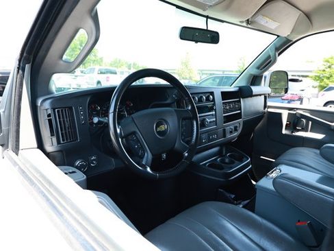 Used 2021 Chevrolet Express 2500 w/ Communications Package RWD image 23