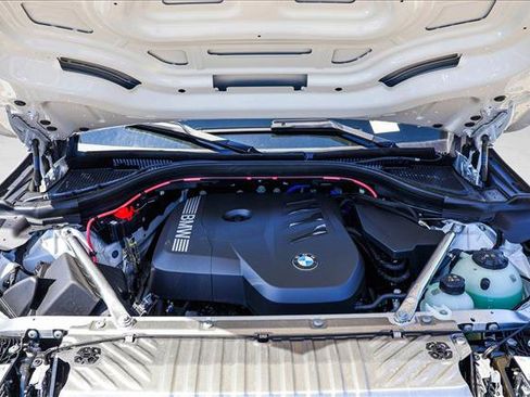 Certified 2025 BMW X3 xDrive30i w/ Premium Package image 27