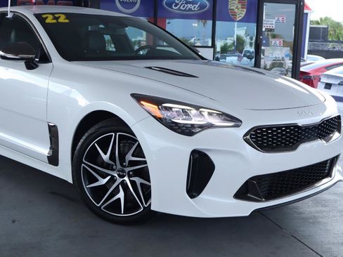 Used 2022 Kia Stinger GT-Line RWD image 2