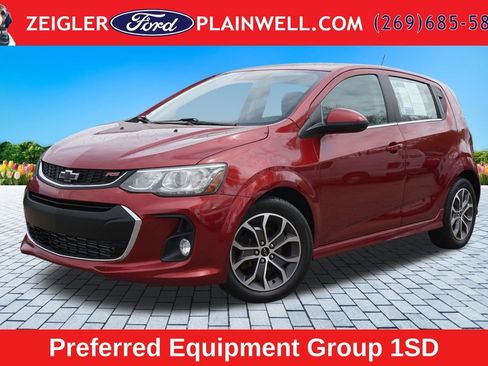 Used 2020 Chevrolet Sonic LT w/ Convenience Package FWD image 1