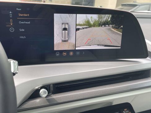 New 2026 Cadillac Vistiq Sport image 28