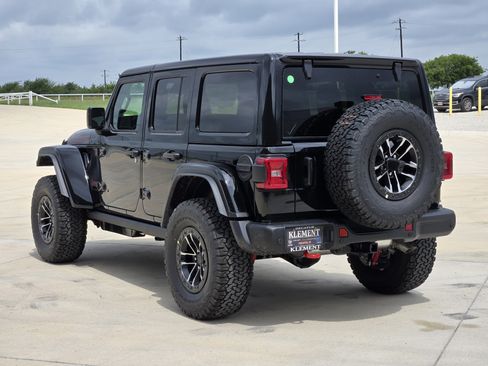 New 2026 Jeep Wrangler Unlimited Rubicon AWD/4WD image 4