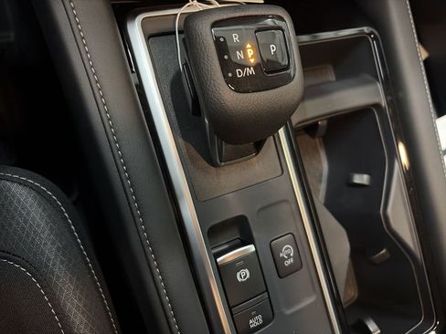 New 2026 Nissan Pathfinder SV image 20