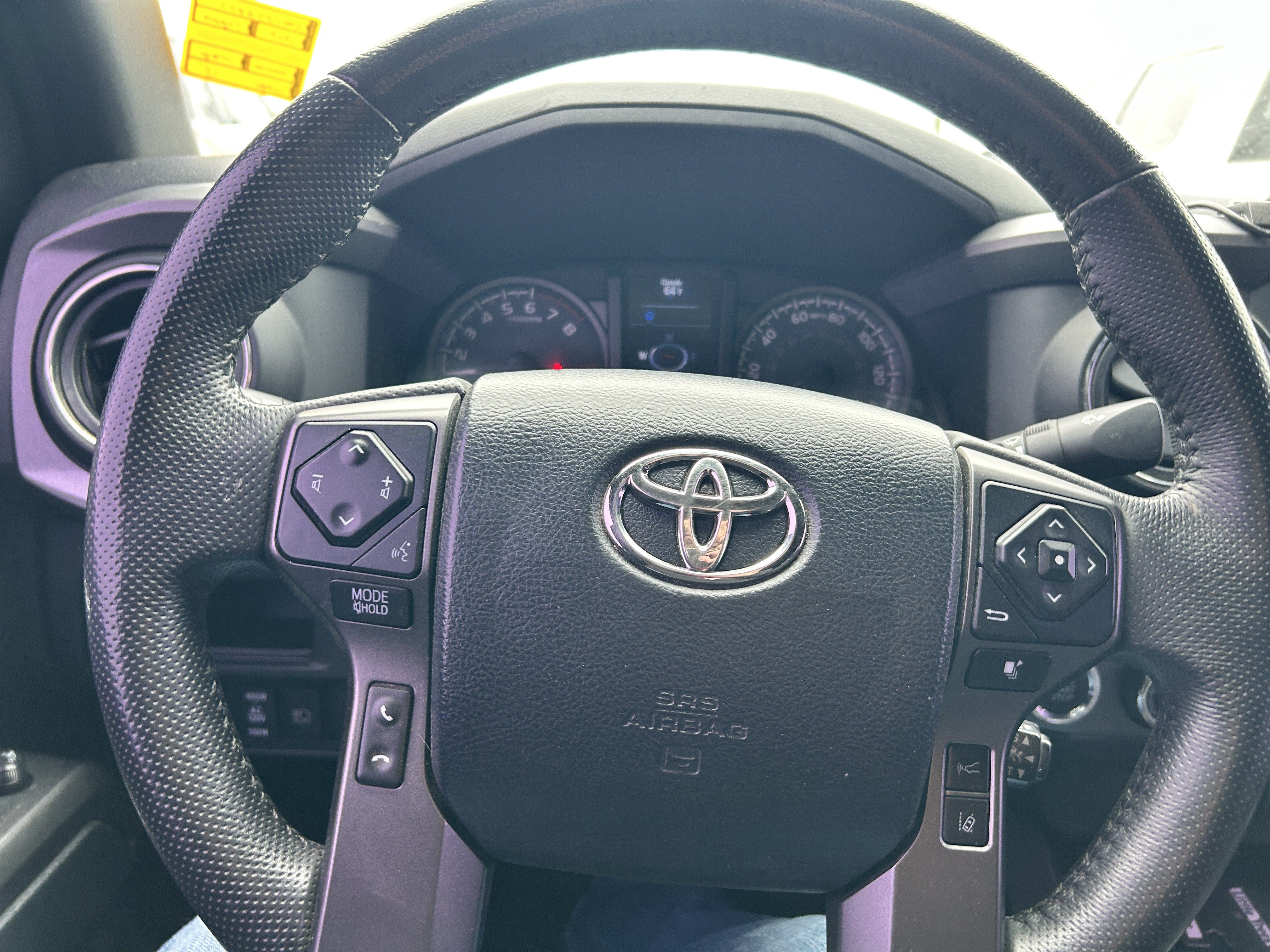 Used 2019 Toyota Tacoma TRD Off-Road AWD/4WD image 17