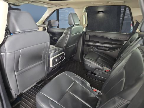Used 2023 Ford Expedition XLT AWD/4WD image 11