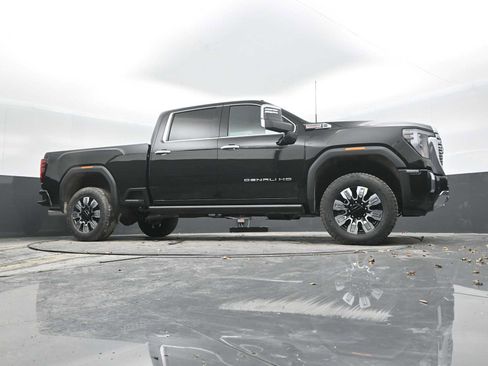 Used 2026 GMC Sierra 2500 Denali w/ Denali Reserve Package AWD/4WD image 45