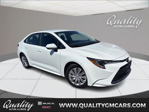 Used 2023 Toyota Corolla LE FWD image 1