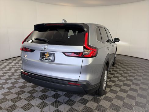 Used 2025 Honda CR-V LX image 6
