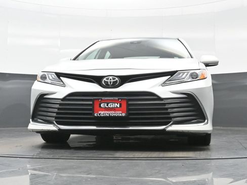 Used 2023 Toyota Camry XLE FWD image 29