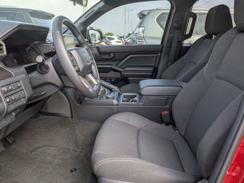 Used 2025 Toyota 4Runner SR5 image 25