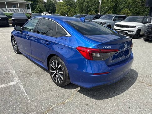 Used 2022 Honda Civic EX image 6