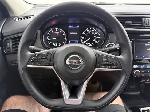 Used 2019 Nissan Rogue Sport SV FWD image 25