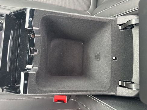 Used 2023 Jeep Grand Cherokee Overland w/ Luxury Tech Group IV image 29