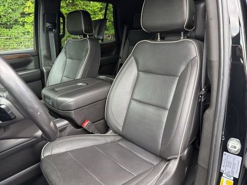 Used 2023 Chevrolet Tahoe Premier AWD/4WD image 10