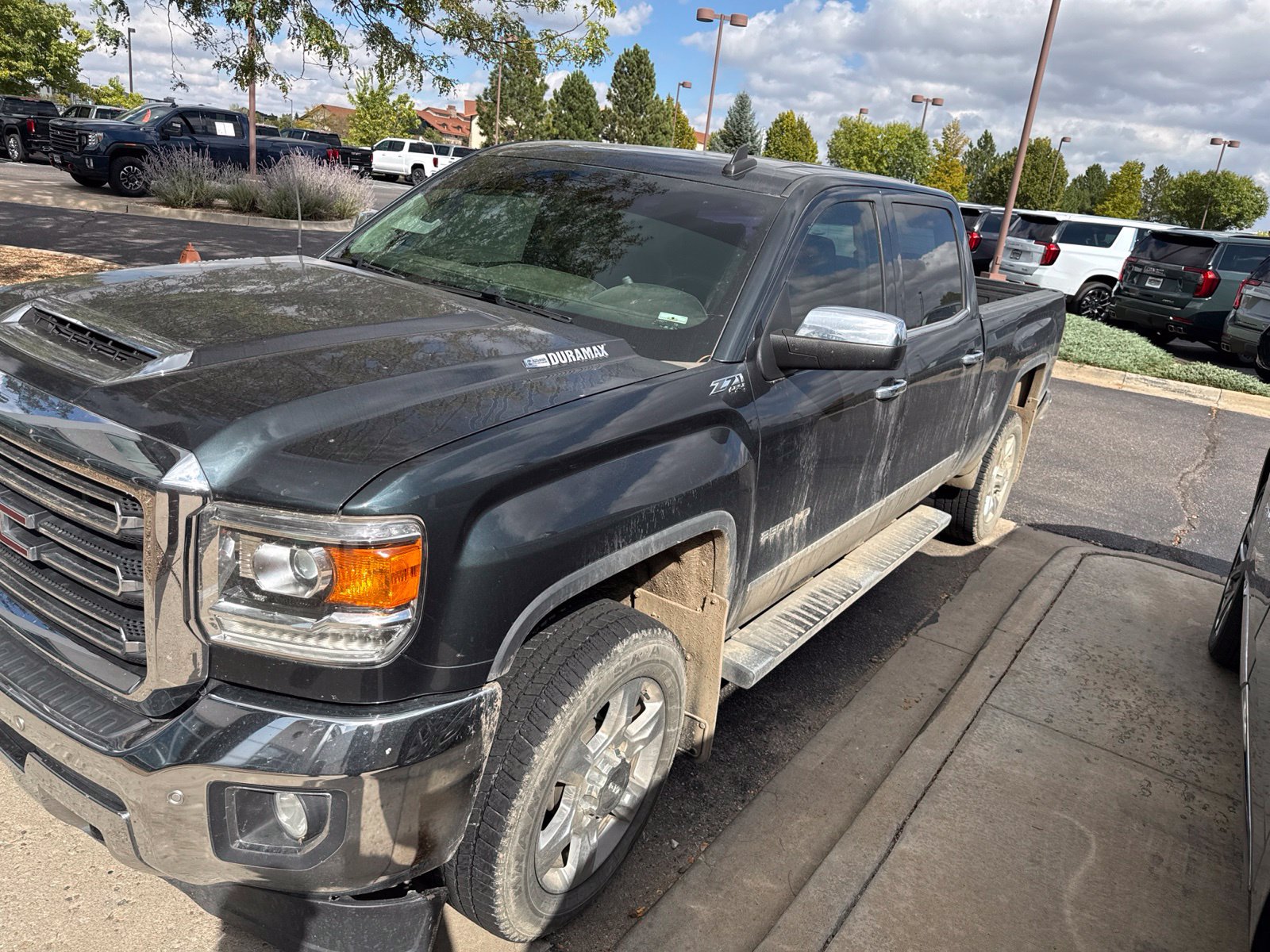 Used 2018 GMC Sierra 2500 SLT w/ Suspension Package, Off-Road AWD/4WD image 1